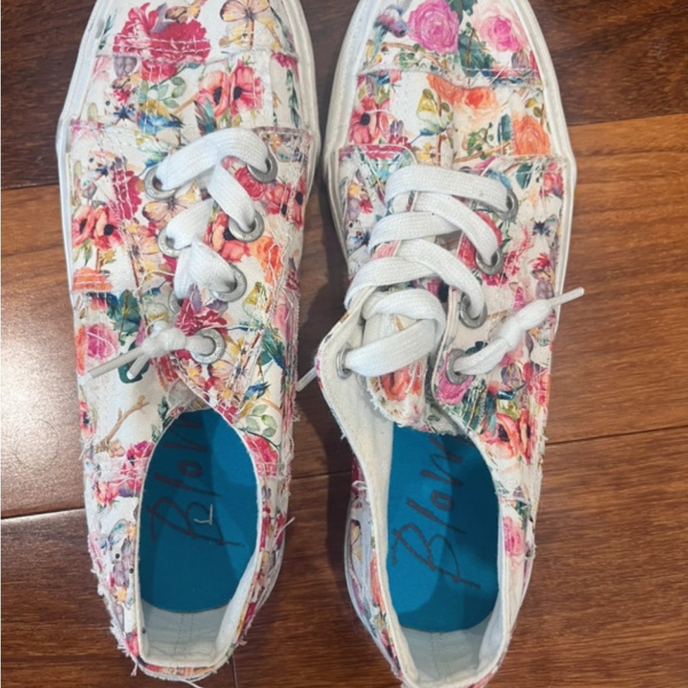 Blowfish Malibu Women's Floral Canvas Sneakers